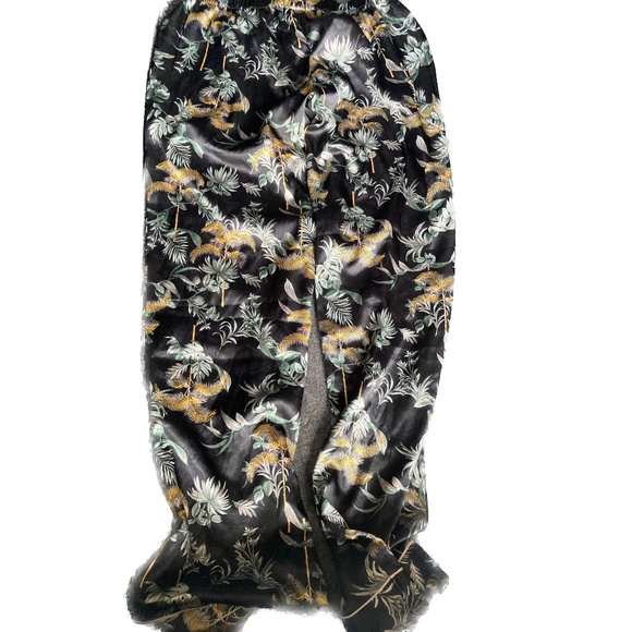 Victoria's Secret Polyester Pajama Pants, Women's XS, Tropical Pattern - Picture 2 of 3